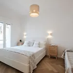 Eleganza E Design Nel Cuore Di - E Movida Apartment *