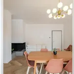 Eleganza E Design Nel Cuore Di - E Movida * Villasimius