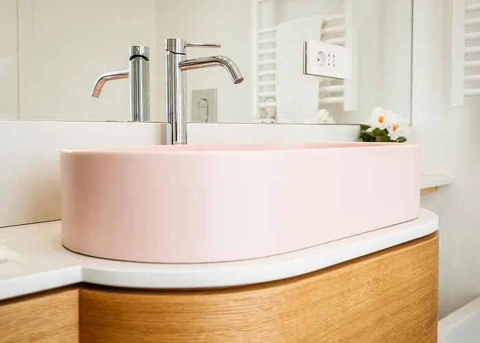 Eleganza E Design Nel Cuore Di - E Movida *