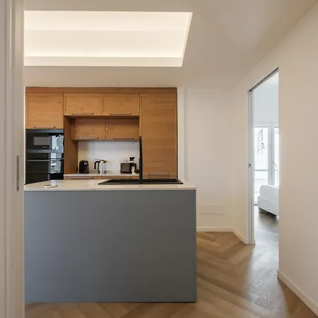 Eleganza E Design Nel Cuore Di - E Movida *