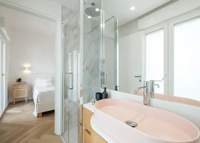 Eleganza E Design Nel Cuore Di - E Movida Villasimius