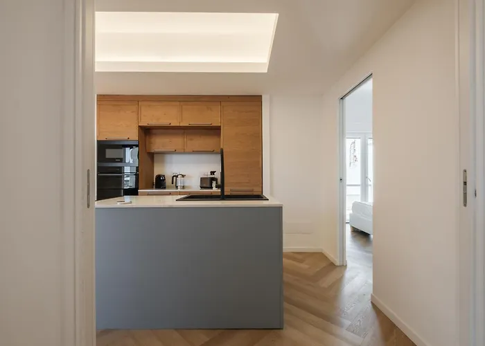 Eleganza E Design Nel Cuore Di - E Movida *